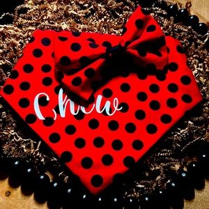 Handmade Bandannas and bowls also personalize and have a sports team